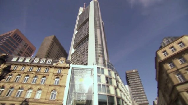 Коммерческий банк во Франкфурте. Вертикальный мир. Сезон 1-й. Серия 3-я.