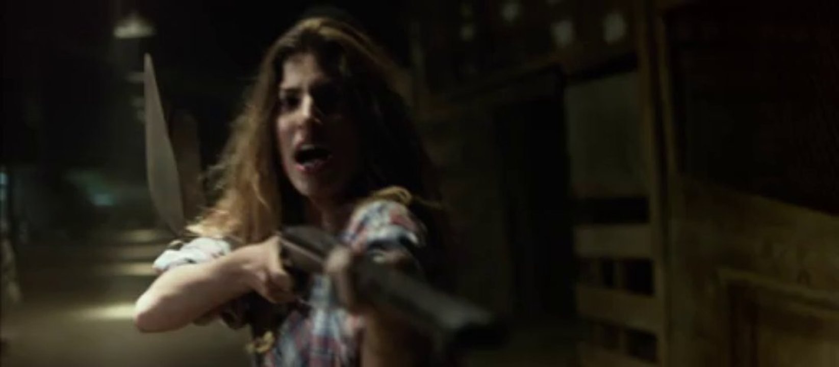 TEXAS CHAINSAW 3D Extrait Chevrotine vs Tronçonneuse VOST