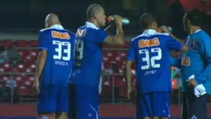 Brasil: Sao Paulo 0-3 Cruzeiro