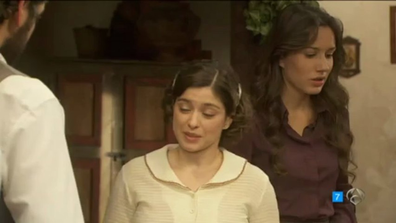 TRISTAN Y MARTIN VAN A VER A AURORA Y CANDELA ESDPV 22-07-2013