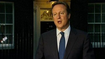 Cameron congratulates William and Kate on royal birth