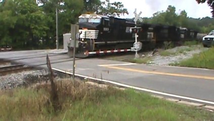 Norfolk Southern mixed freight southeast through Mableton Ga.