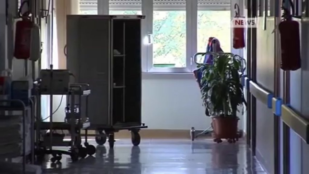 PICCHIA MADRE E SORELLA DISABILE, ARRESTATO
