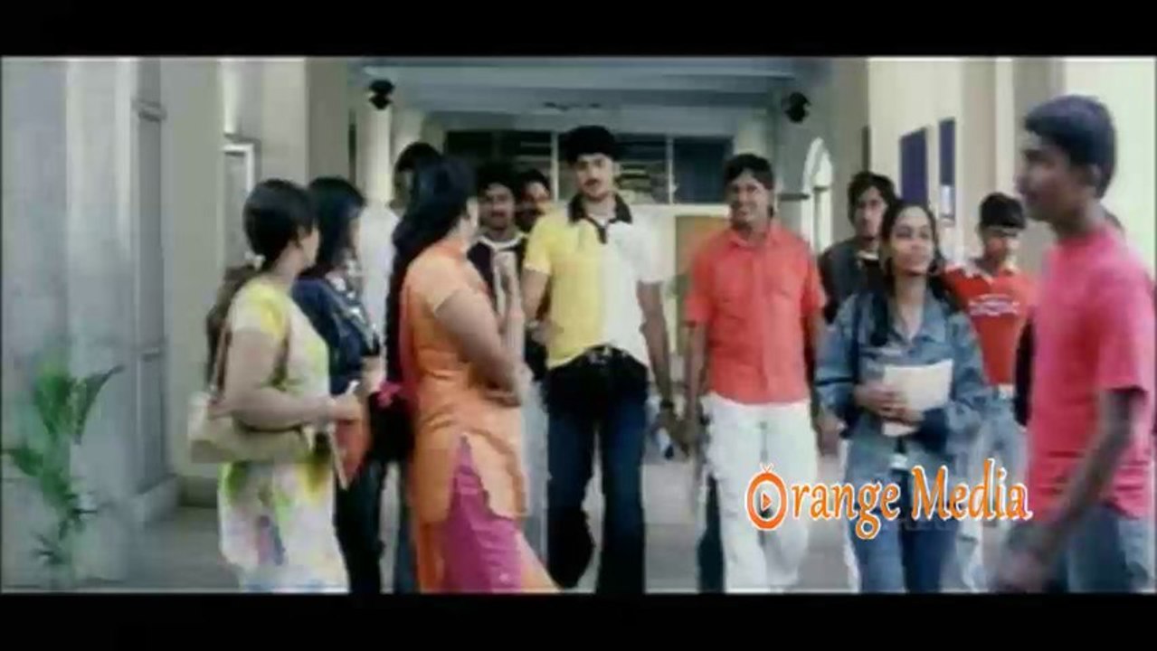 Gopika Tease Samrat scene - Veedu Maamulodu Kaadu Telugu Movie Scenes