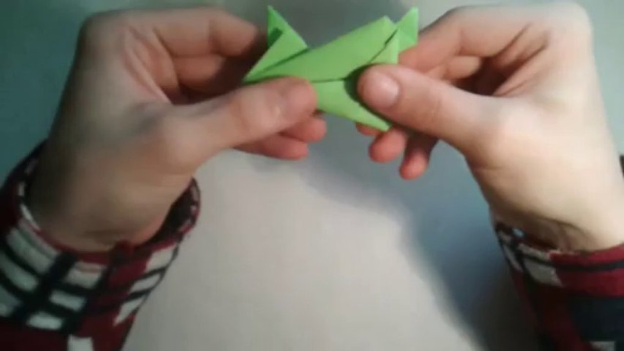 Orgami - How to make an easy jumping frog
