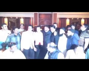 Bhatt congratulates SRK Salman for reunion