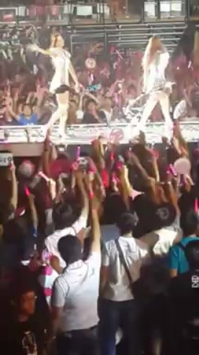 23.24.THE GREAT ESCAPE+CAN'T TAKE MY EYES OFF YOU