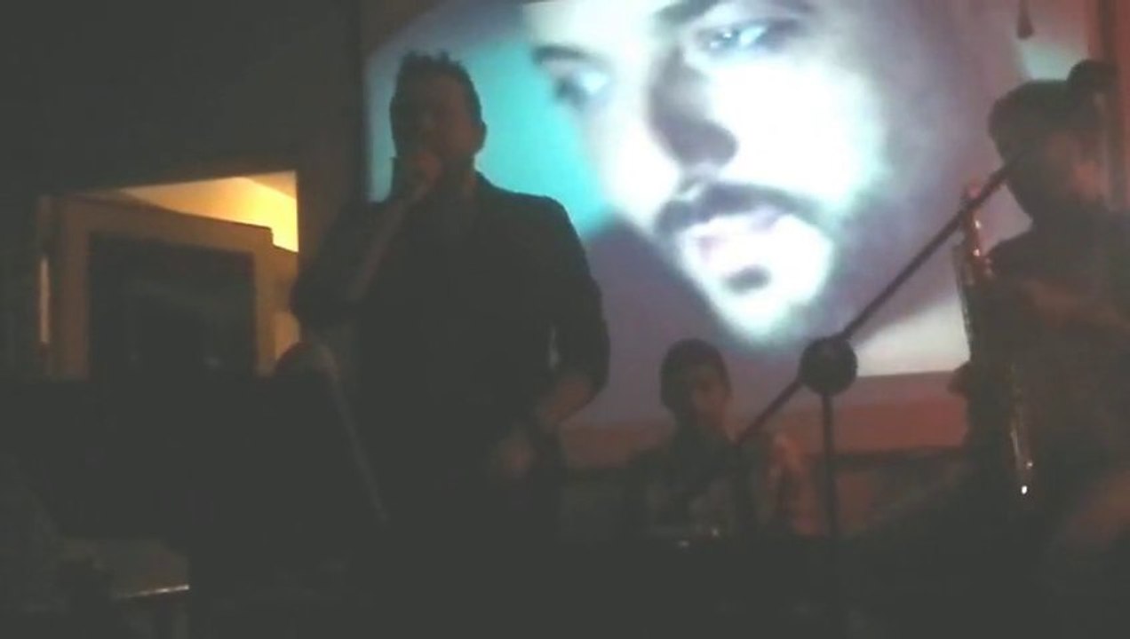 tolga tabu sahneden sevduğum böyle ağlar