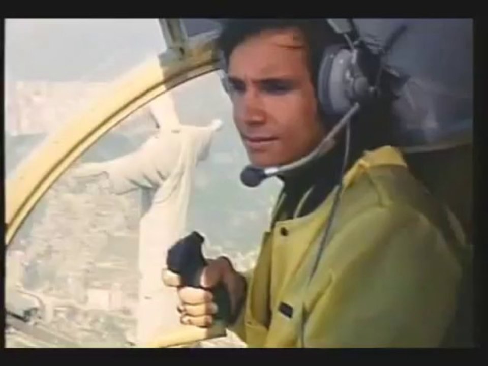 Roberto Carlos sobrevoa a Guanabara, um Rio de Janeiro que não existe mais.