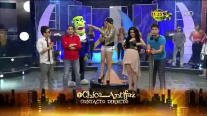 La chica del Antifaz canta con amor en Volumen 4