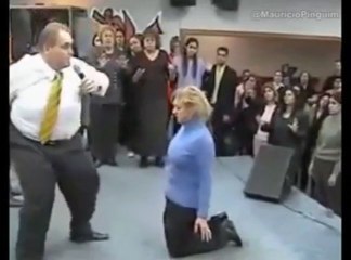 Street Fighter II in the church - exorcisme parody