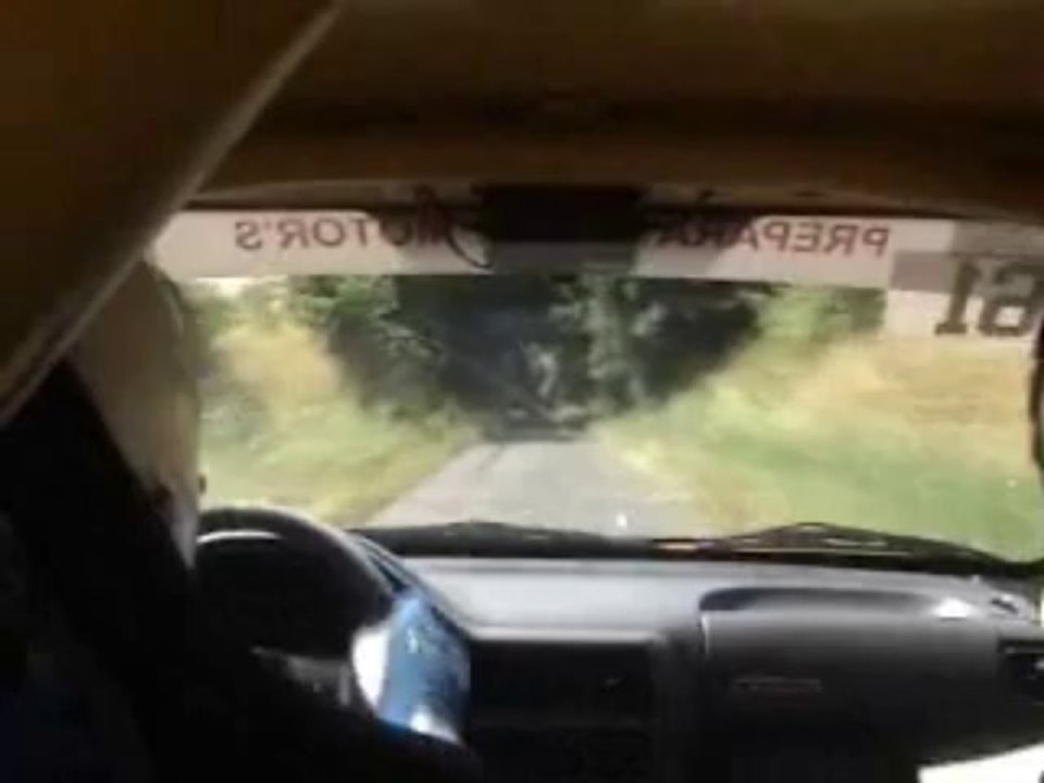 RALLYE DES VINS DE VOUVRAY 2013-ES3 EQUIPAGE GERAUD 106 S16 N2