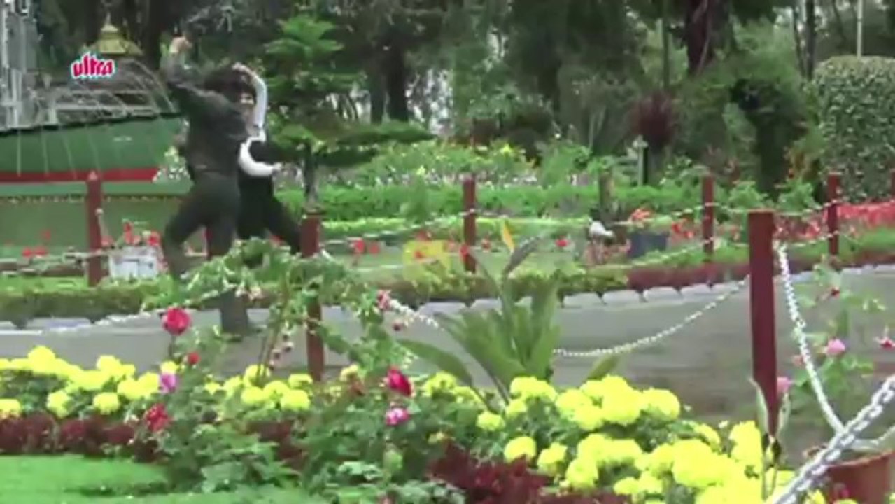 Mujhe Dekh Ke Youn - Saif Ali, Pooja, Sanam Teri Kasam song