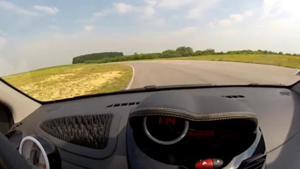 VIDEO TWINGO RS REDBULL CIRCUIT CHAMBLEY 07/2013