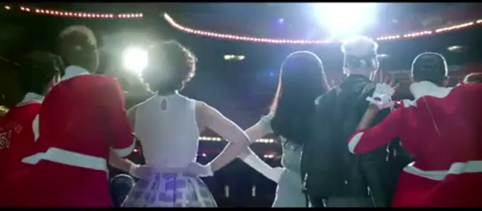 Salut Les Copains, Le Spectacle Musical - Laisse tomber les filles (Clip Officiel) - YouTube