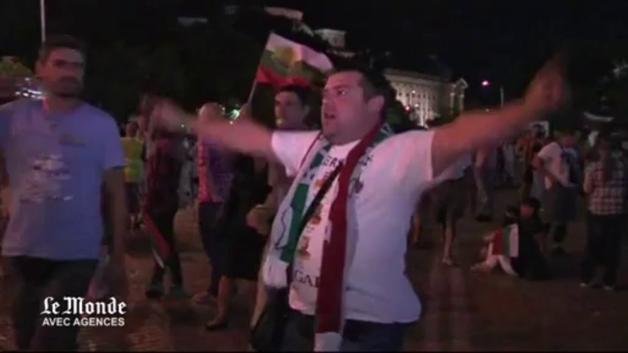 Bulgarie : des ministres et députés assiégés pendant plus de sept heures au Parlement