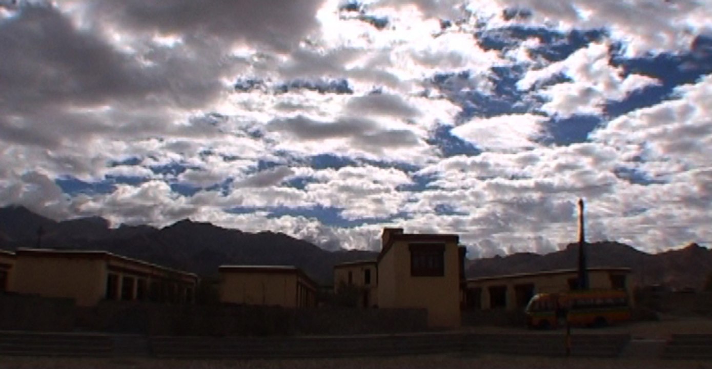 Film: UNE ÉCOLE DANS LE CIEL