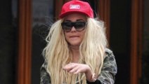 Amanda Bynes to Sign Record Deal!