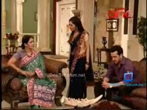 Jhilmil Sitaron Ka Aangan Hoga 24th July 2013 Video Watch