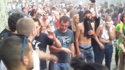 EXIT FESTIVAL 2013 - RADIO AS FM STAGE - Zaspao covek