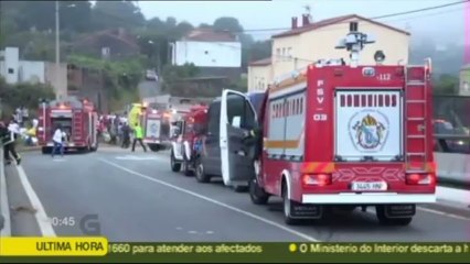 Acidente de trem mata dezenas na Espanha