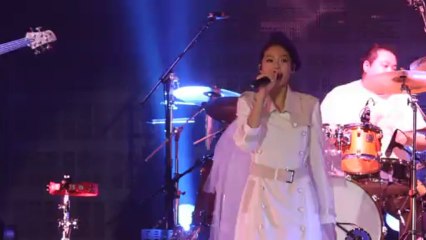 Sweet Sweet Smile - Olivia Ong Romance Concent HK 2012