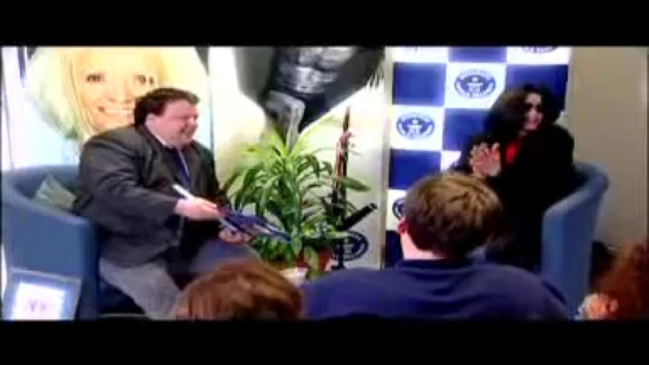 Michael Jackson visits Guinness World Records in London