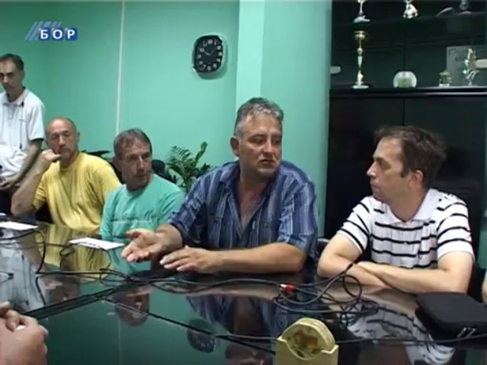 Pomoć za porodice čiji su stanovi izgoreli od Sindikata rudara Srbije, 10. jul 2013.