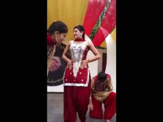 Mast punjabi fast dance with folk Indian punjabi song.flv