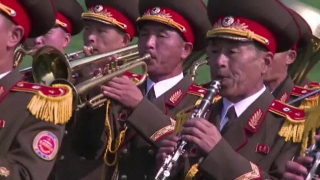 Kim Jong-Un inaugure un cimetière militaire à Pyongyang