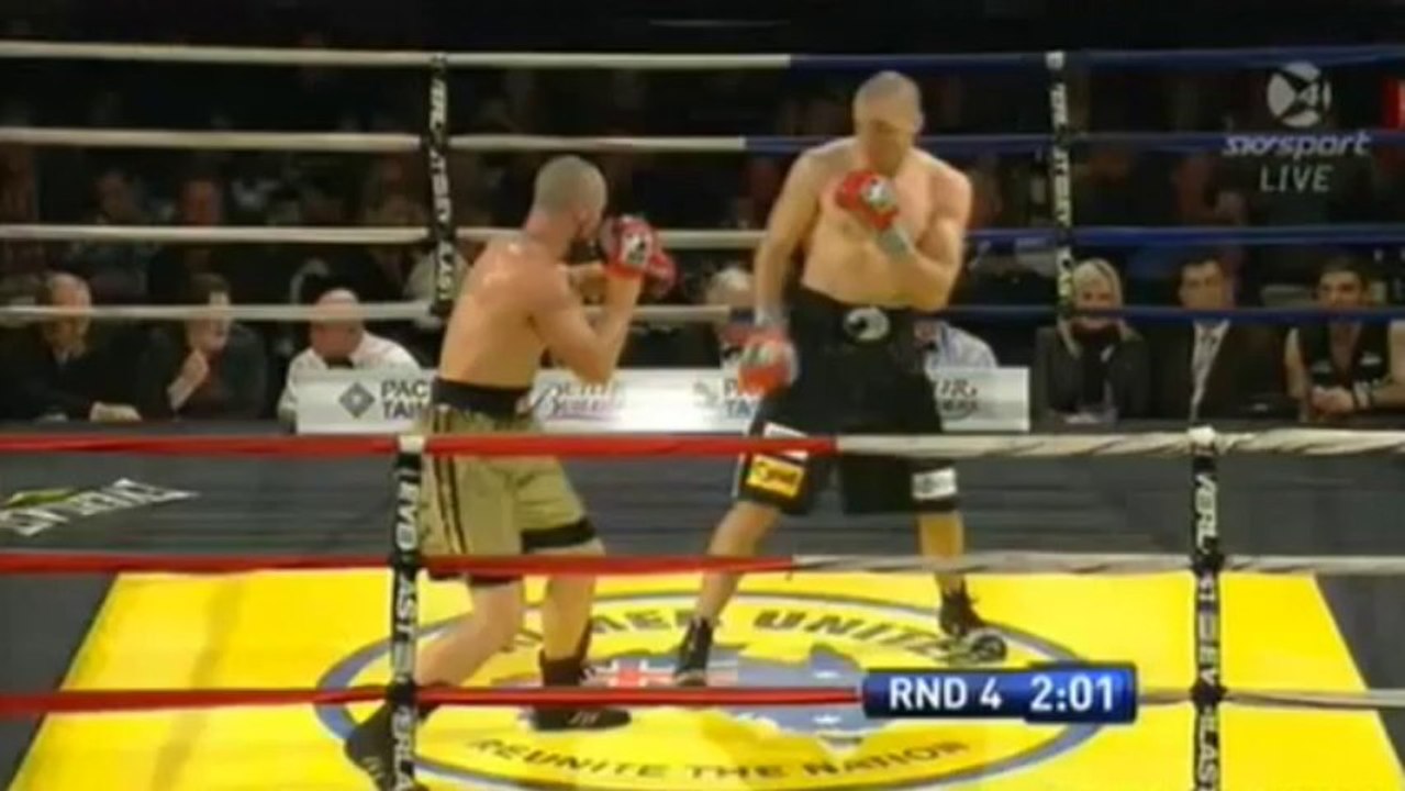 2013-07-25 Blake Caparello vs Daniel MacKinnon