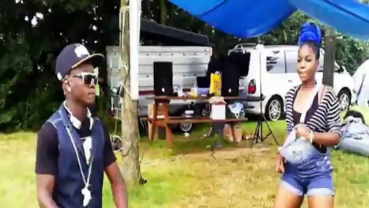 Emmènes Moi Ailleurs