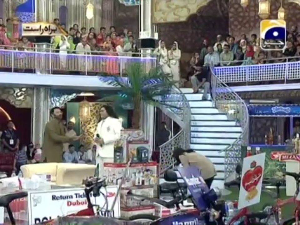 Amir Liaqat Hussain, "Eye 2 Eye", With Taher Shah