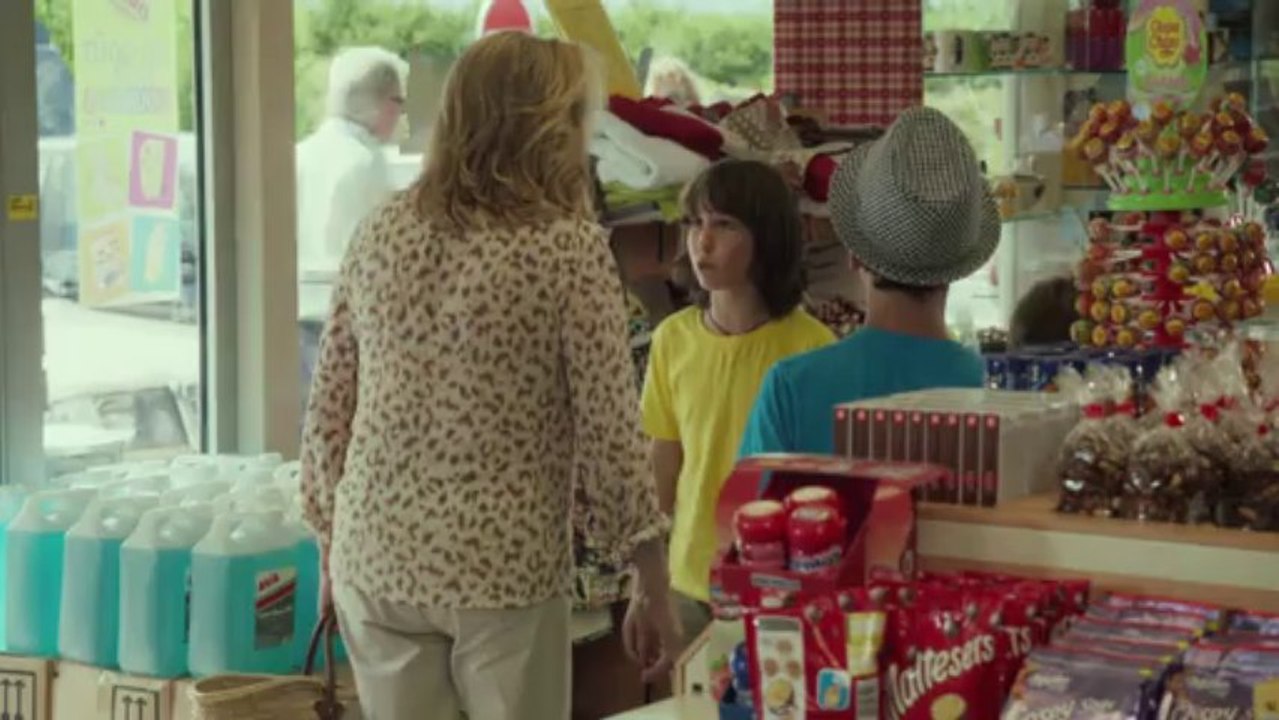 Bande-annonce "ELLE S'EN VA"  en salles le 18 septembre 2013