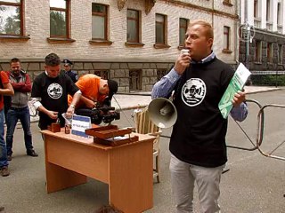 Эксперты: Киев неэффективно борется с коррупцией