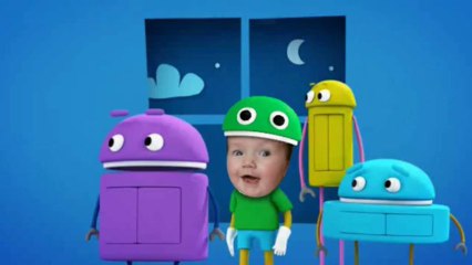 Nikki sings JUMPING ON THE BED