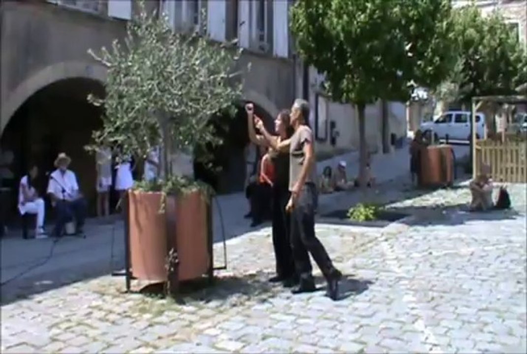 Duo "d'L" de la Cie Equinoxe à Bagnols sur Cèze