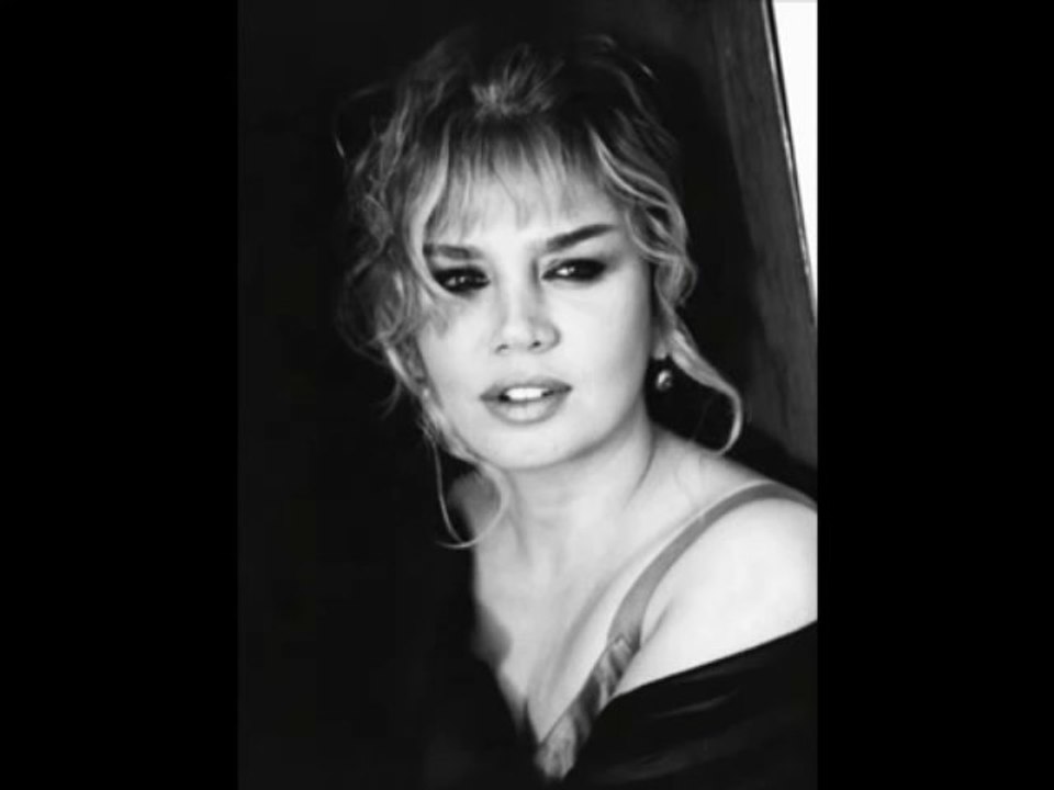 Sezen Aksu - Beni Unutma