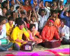 Mahangi Udaile Ba Dhuanwa - Holi Dabangg _ Dinesh Lal Yadav