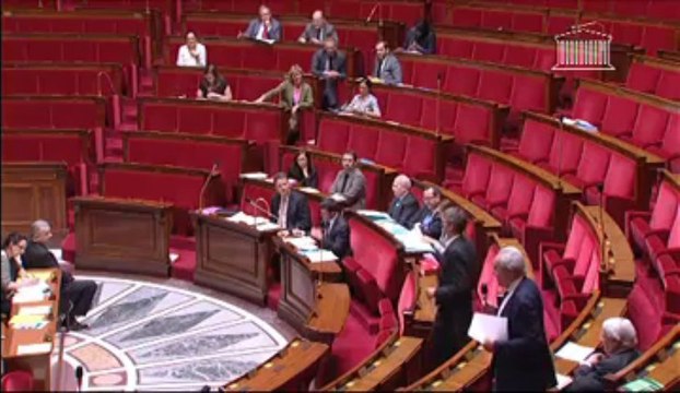 Examen de la proposition de loi relative au nombre à la répartition des sièges de conseillers de Paris : intervention de Bernard Debré sur l'article 1er (25 juillet 2013)