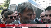 Napoli - Il ministro Delrio incontra i lavoratori del consorzio di bacino -2- (25.07.13)