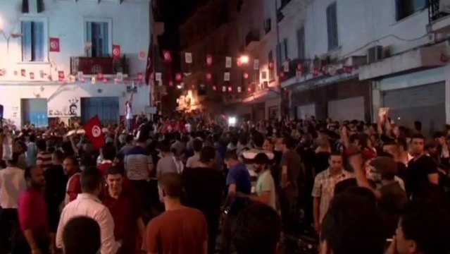 Manifestations à Tunis après l'assassinat de l'opposant Mohamed Brahmi