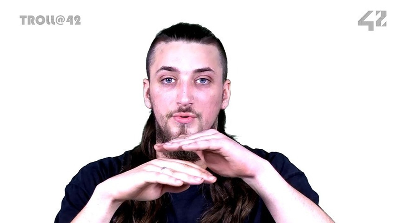 TROLL@42 - Entre guillemets "s'empiler" by Zaz