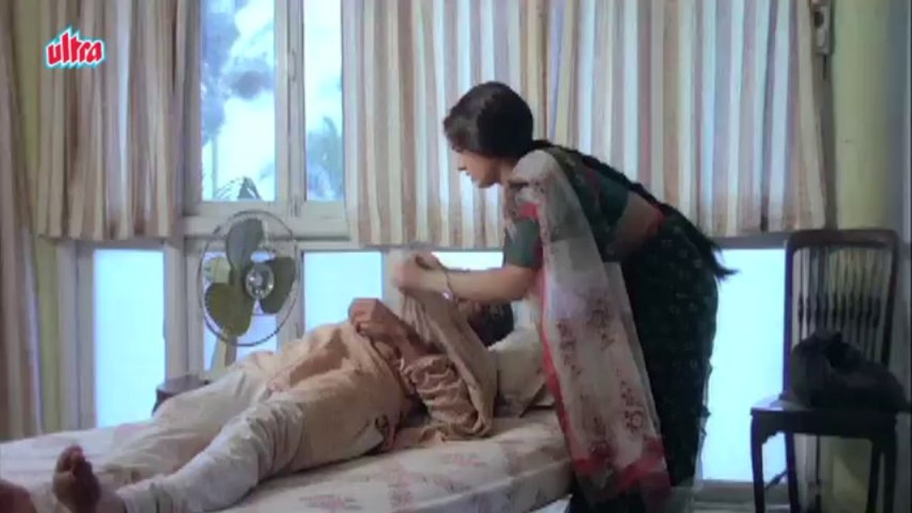 Meenakshi Sheshadri, Vinod Mehra, Swati, Scene 9_11