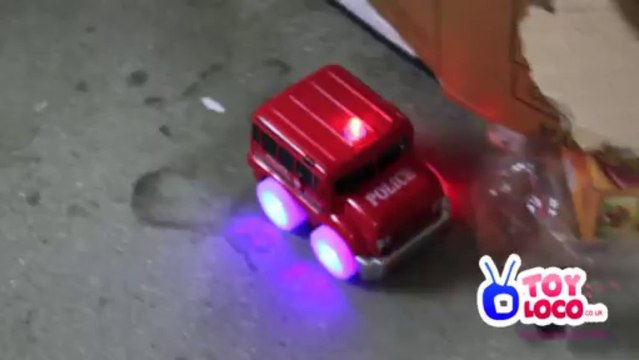 WWW.TOYLOCO.CO.UK Battery Operated Police Truck With Music And Lights