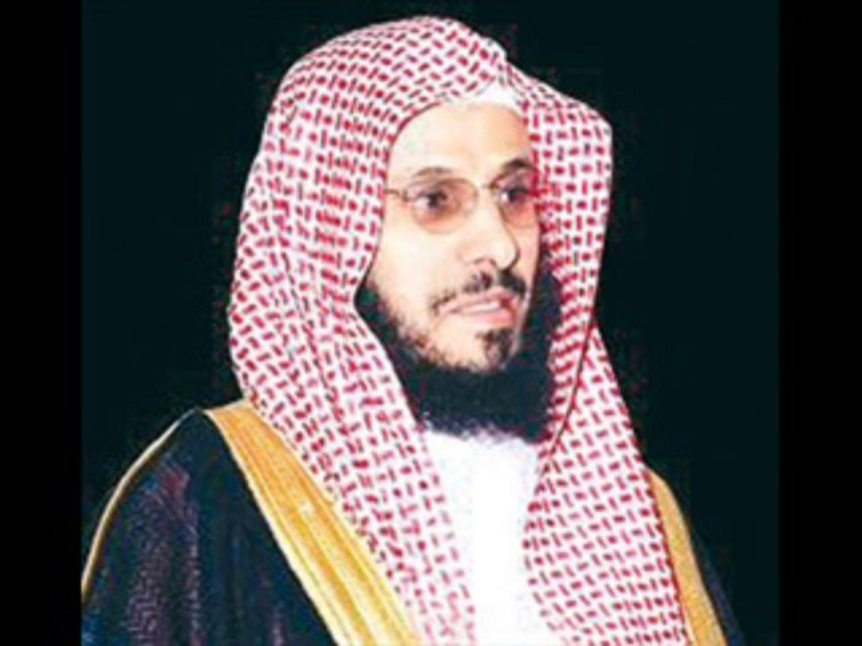 الشيخ عاءض القرني في مركز اهل الدعوة و التبليغ بفرنسا يثني على الأحباب