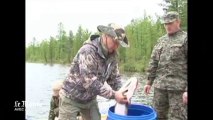 Vladimir Poutine va à la pêche en Sibérie