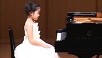 Unbelievable 6-Year-Old Piano Player