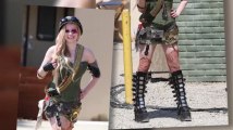 Avril Lavigne a l'air prête pour la bataille habillée de camouflage