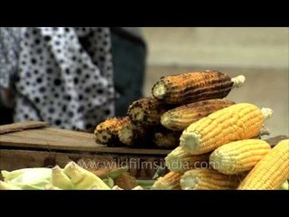 Roasted corns for sale at Lajpat Nagar Market